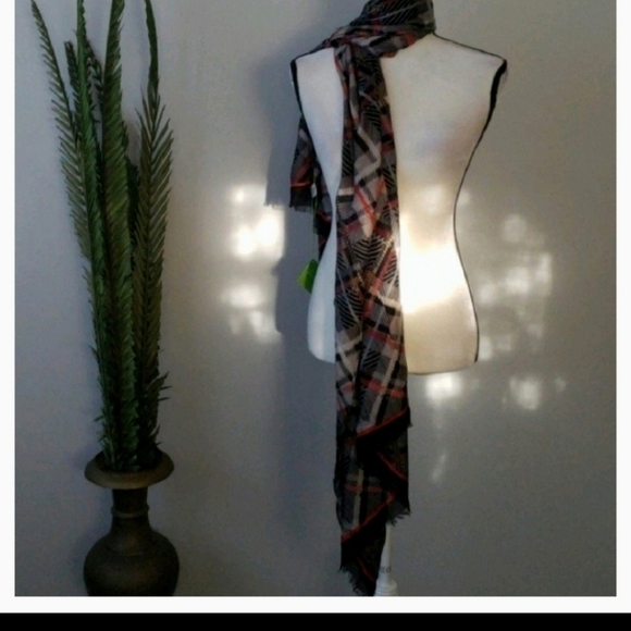 Vera Bradley multi color print scarf NWT - Picture 2 of 5